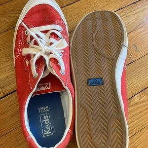 Red dream foam Keds